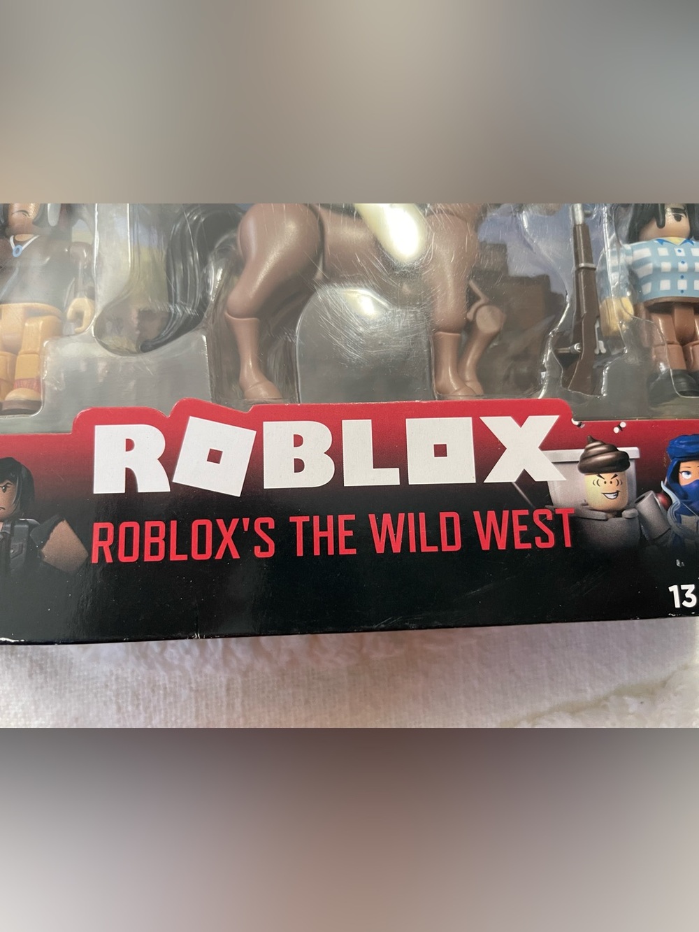Roblox The Wild West 13-Piece Figure Pack NIB Includes Exclusive Virtual Code - Picture 2 of 6